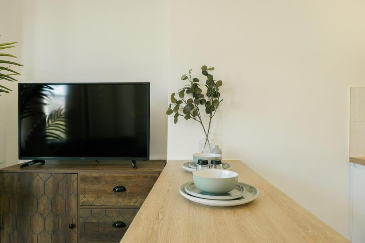 Apartment Grange Road 4 *